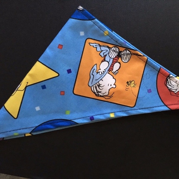 NWT Peanuts Linus Dog Bandana for small doga - Picture 1 of 4
